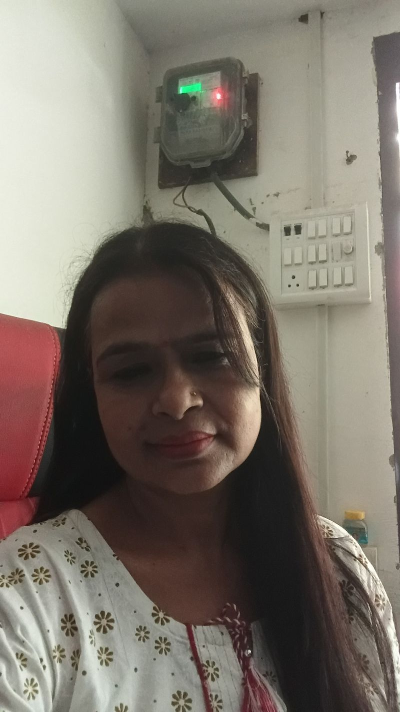 Ritu, 45