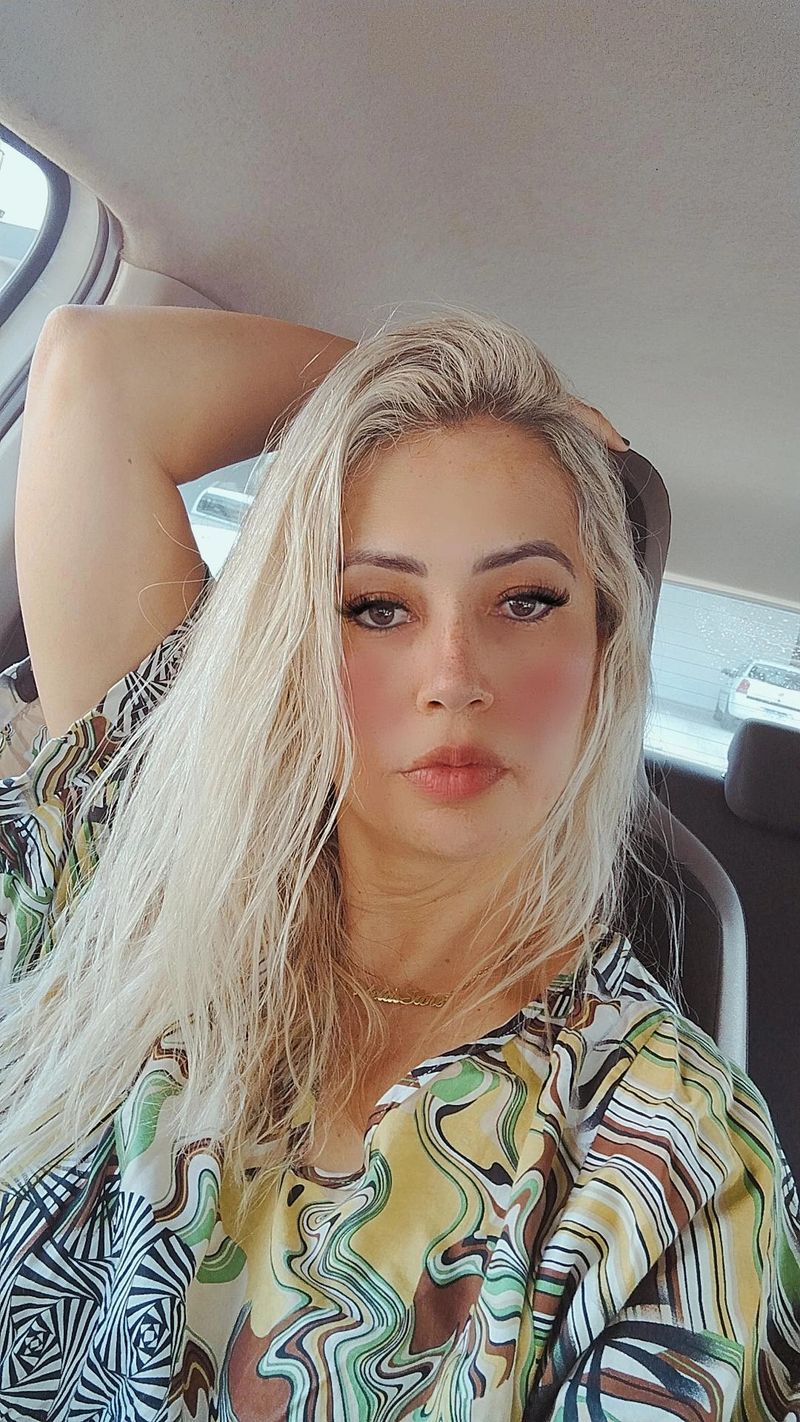 Fabiana, 45