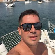 Tomy, 44