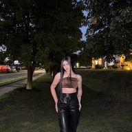 Lucie, 20