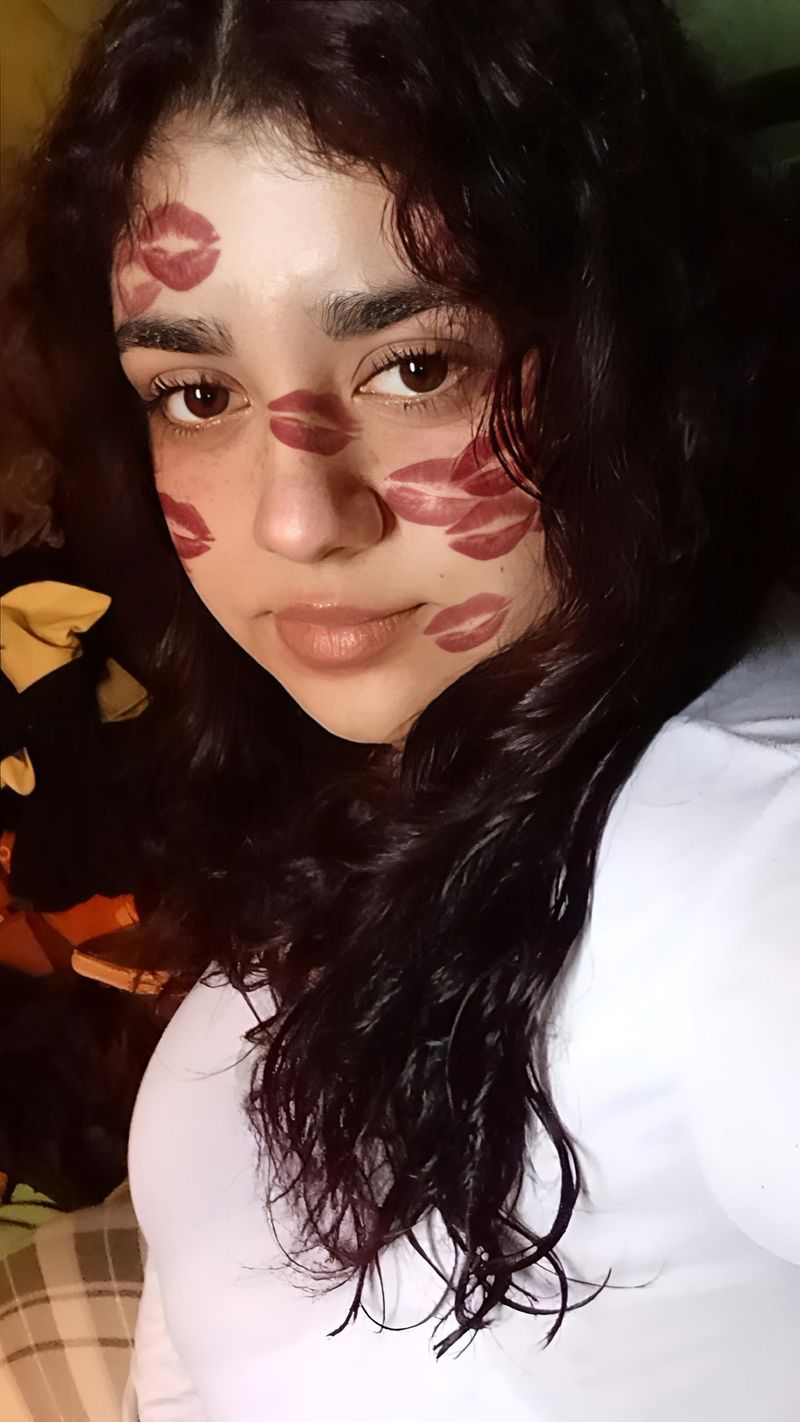 Alejandra, 18