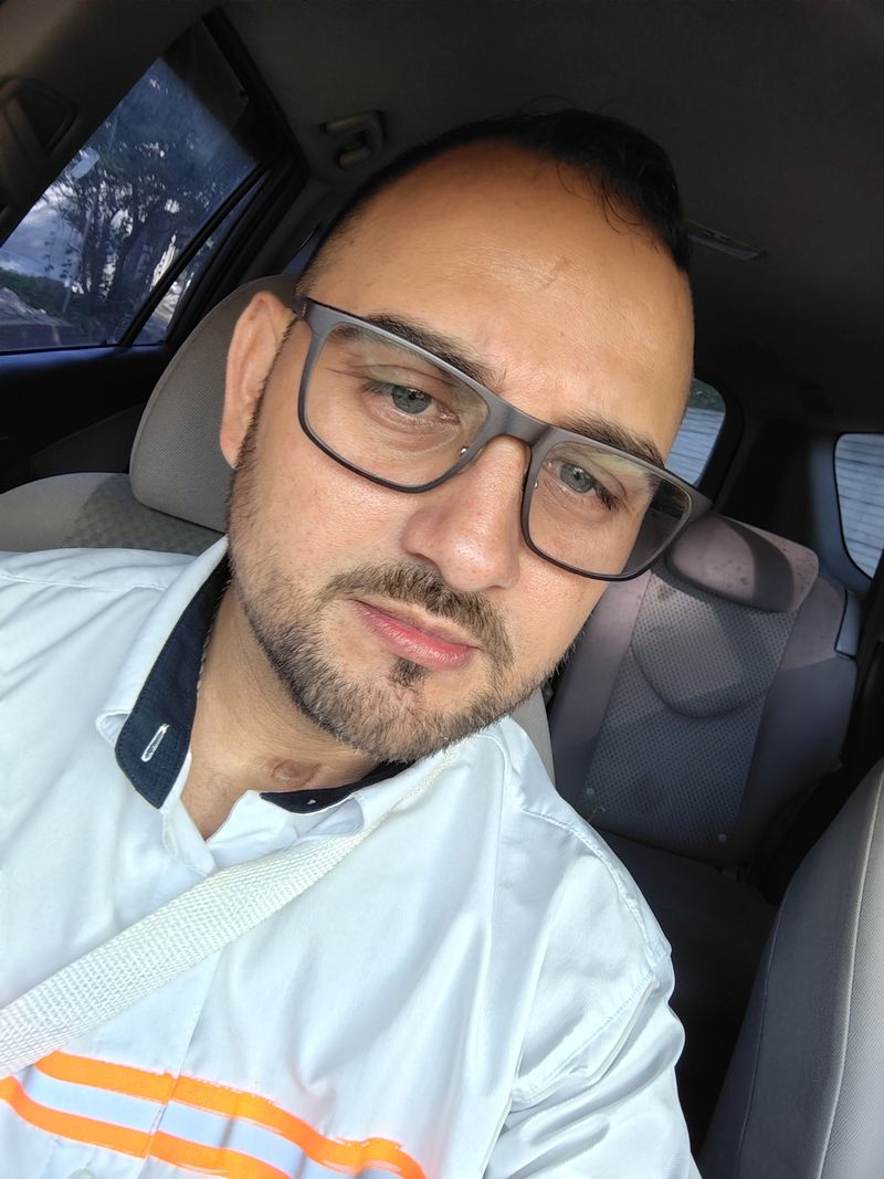 Luis, 37