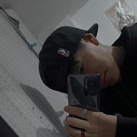 Jean, 18