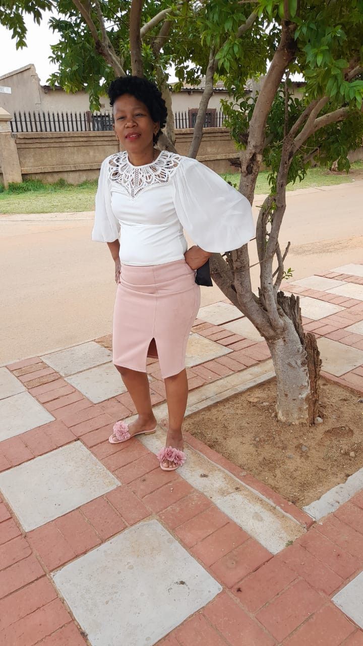 Mmalele, 45