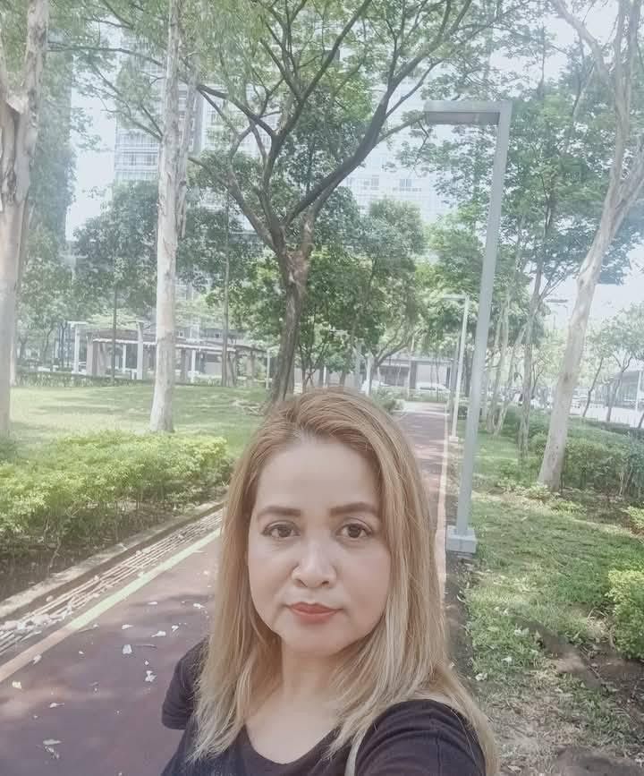 Elizabeth, 51