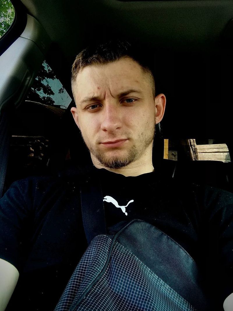 Ігор, 27