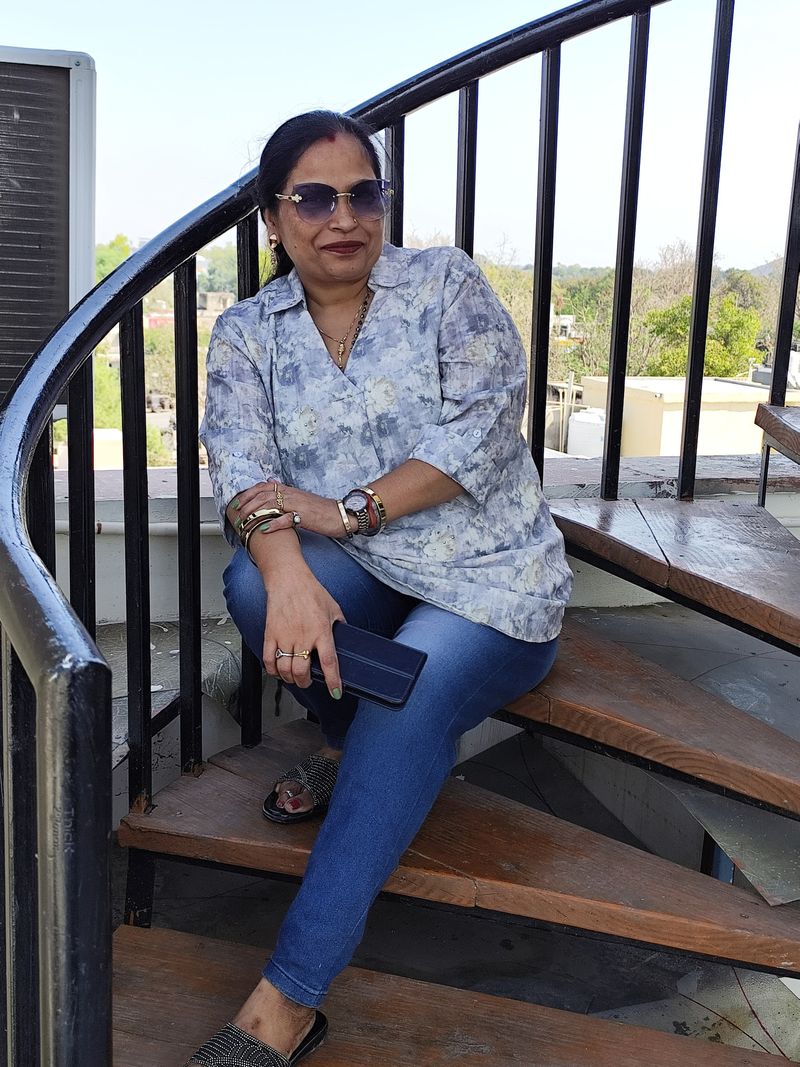 Gargi, 52