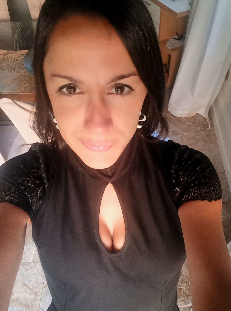 Paula, 41