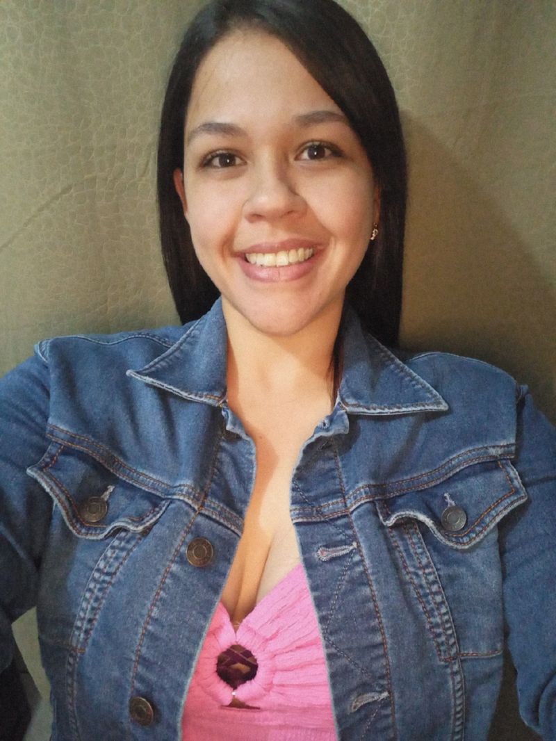 Dyanne, 27