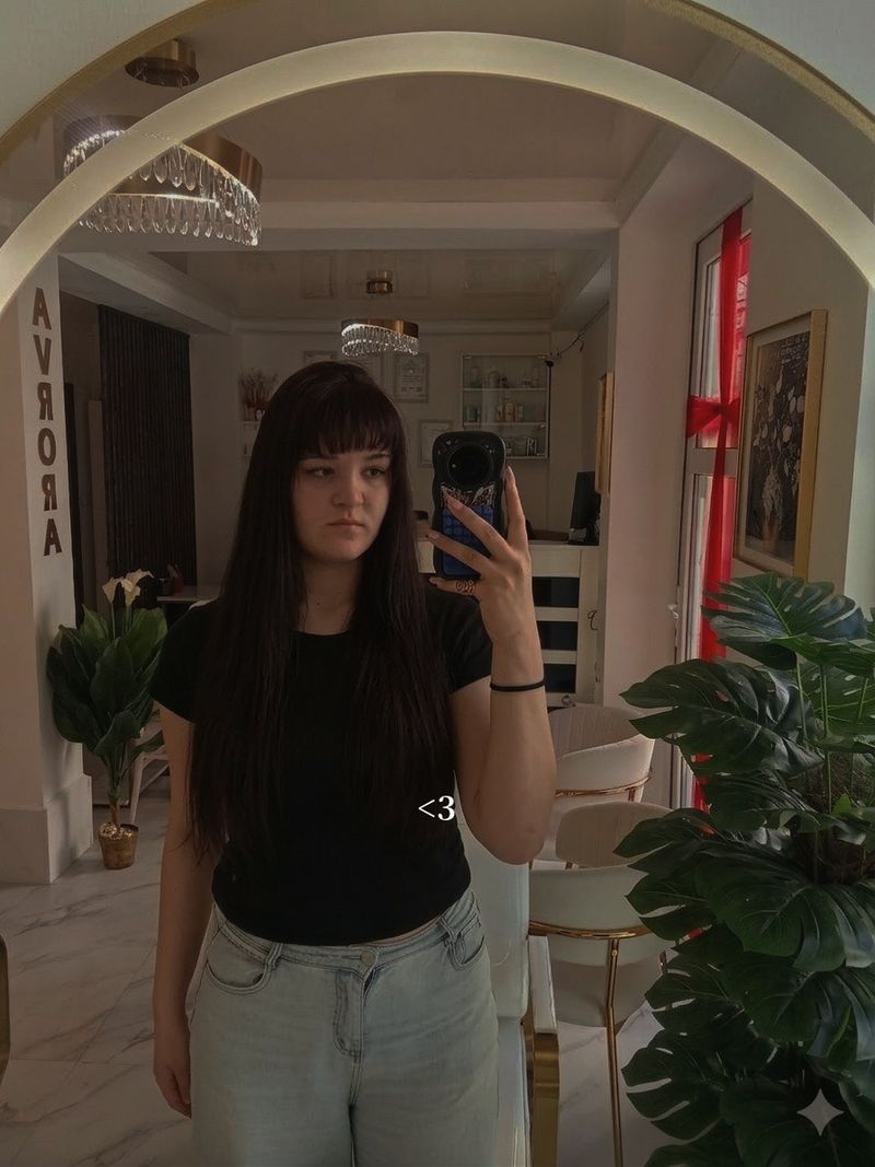 Natalia, 18