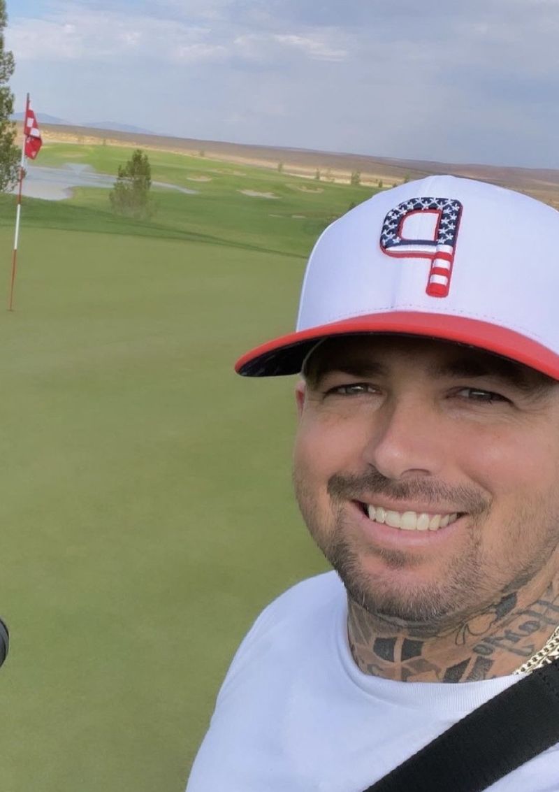 Joel, 39