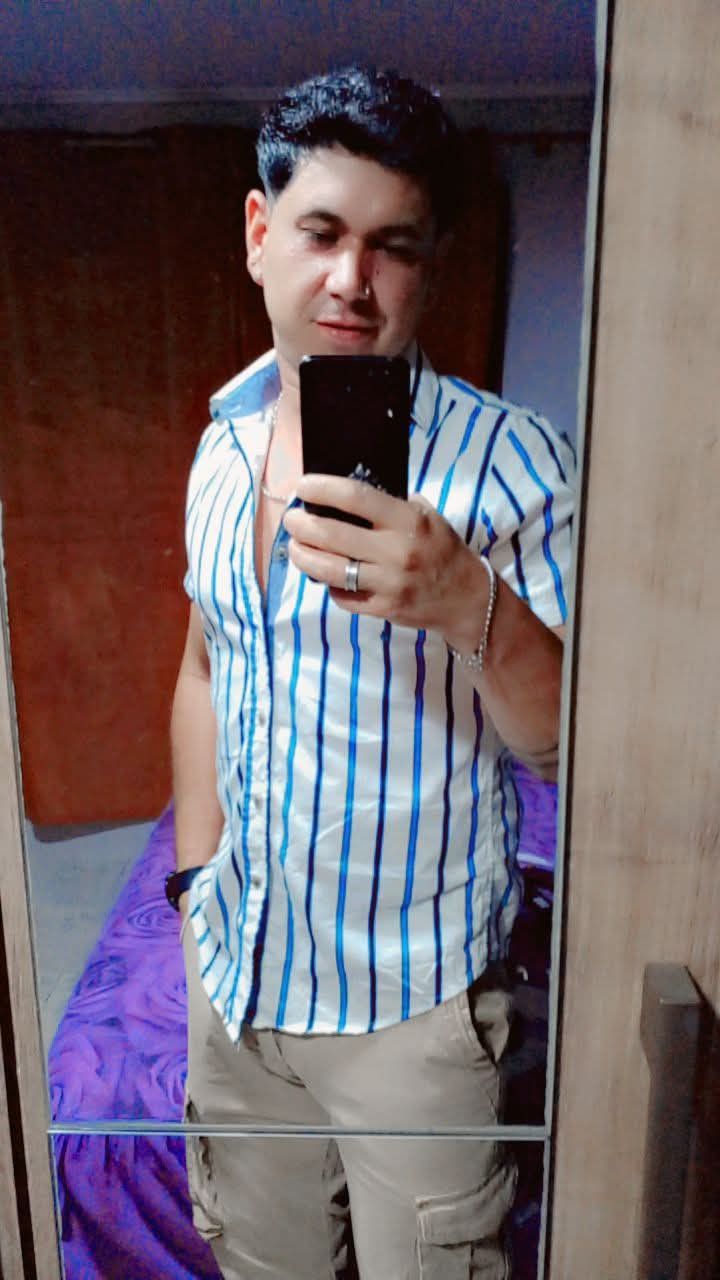 Sebas, 37