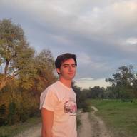 Javi, 23