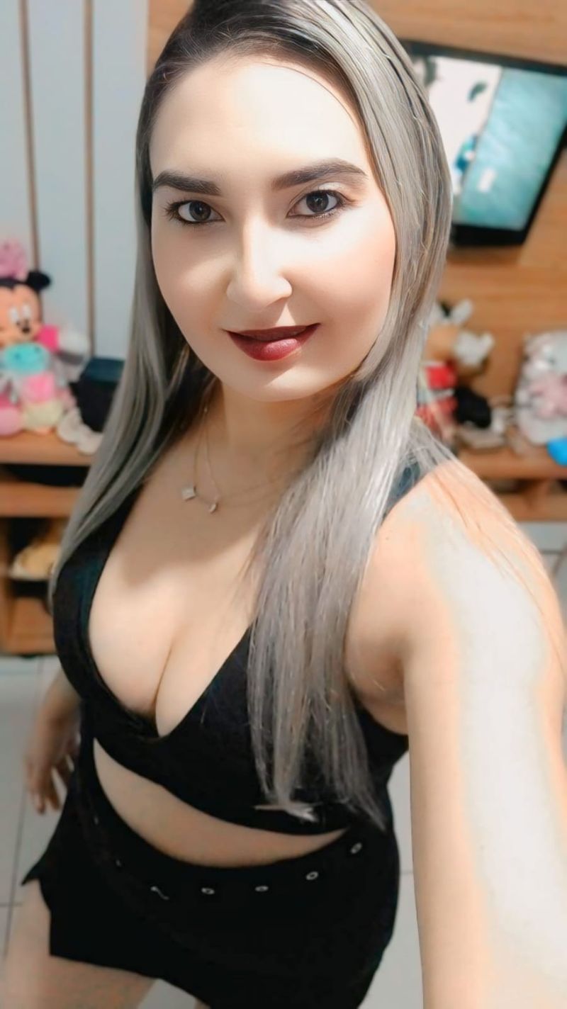 Ana, 31