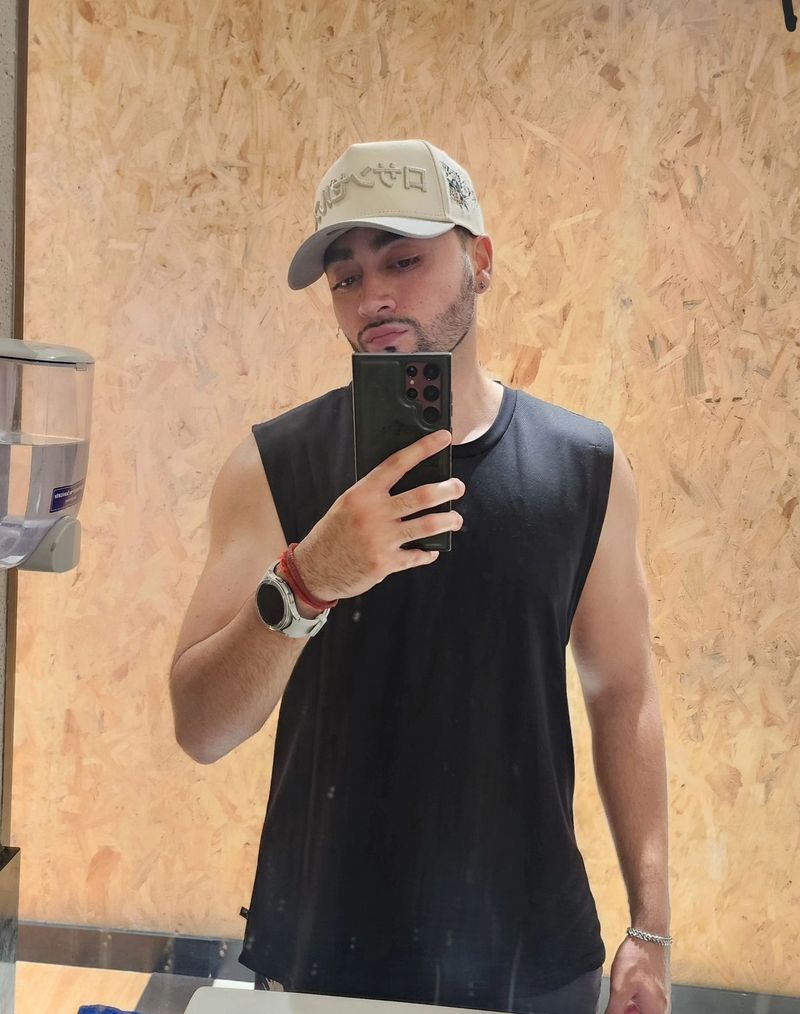 Aníbal, 25