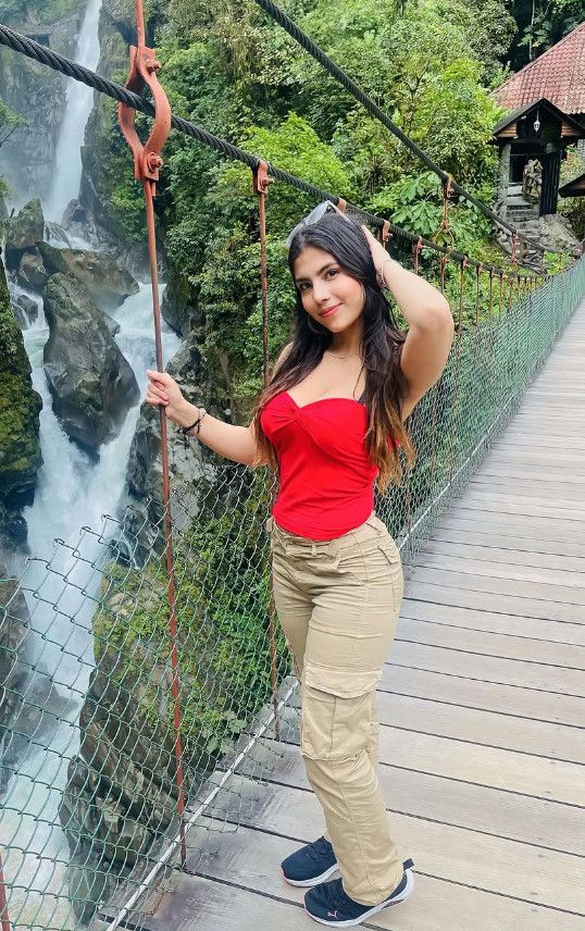 Sofia, 21