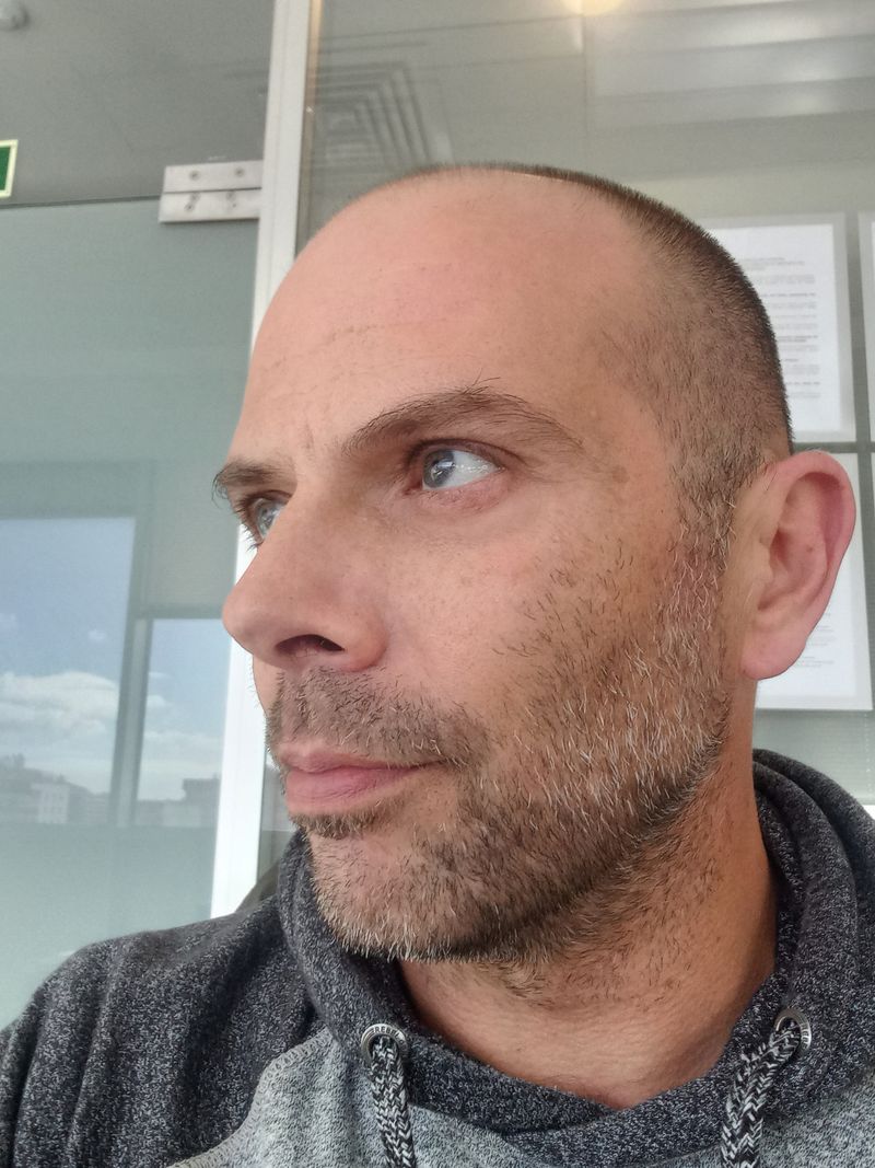 Miguel, 45