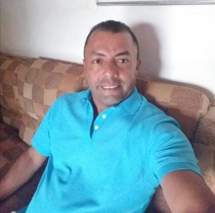 Andres, 51