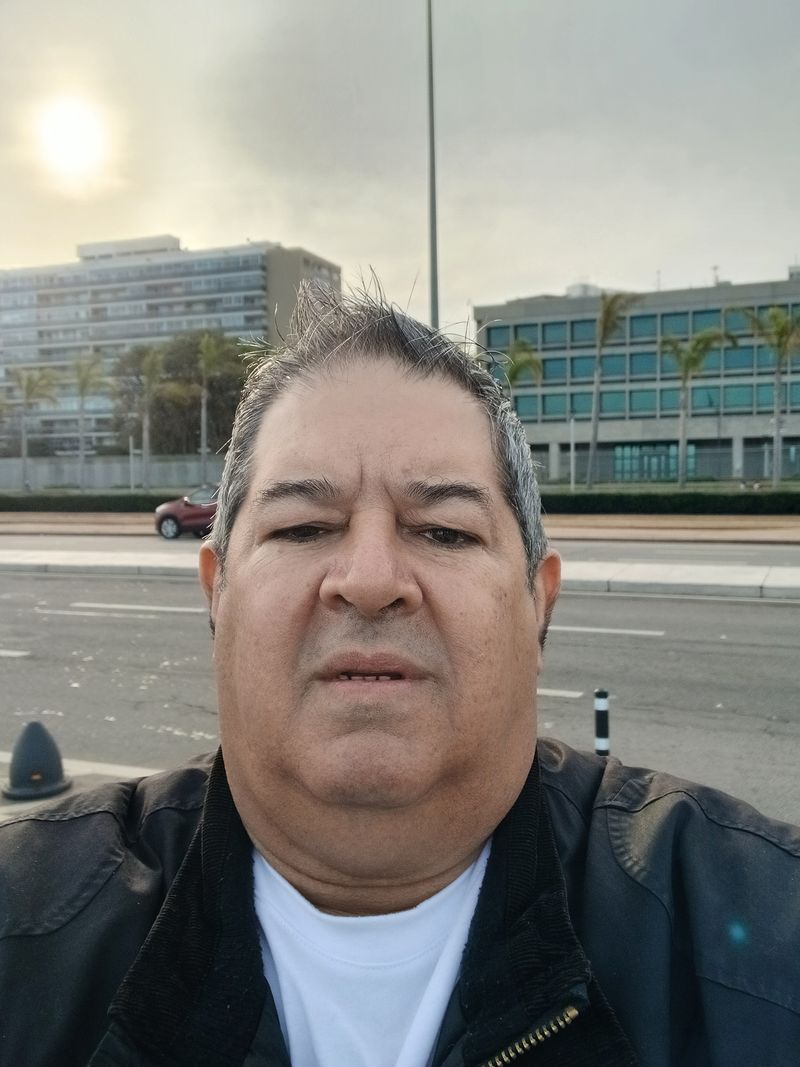 Eduardo, 53