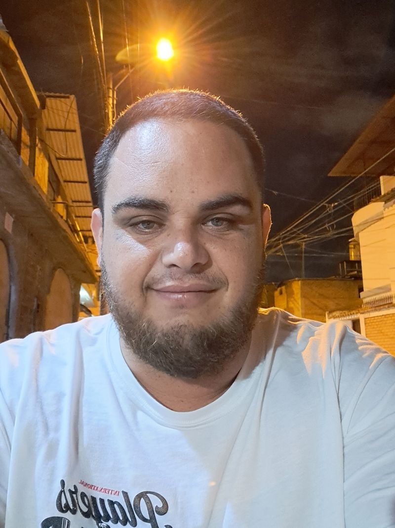 Javier, 33