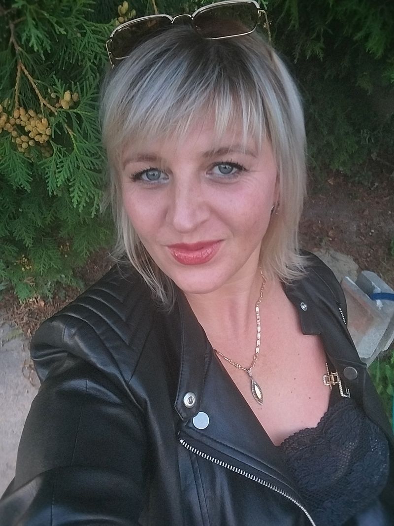 Anet, 41