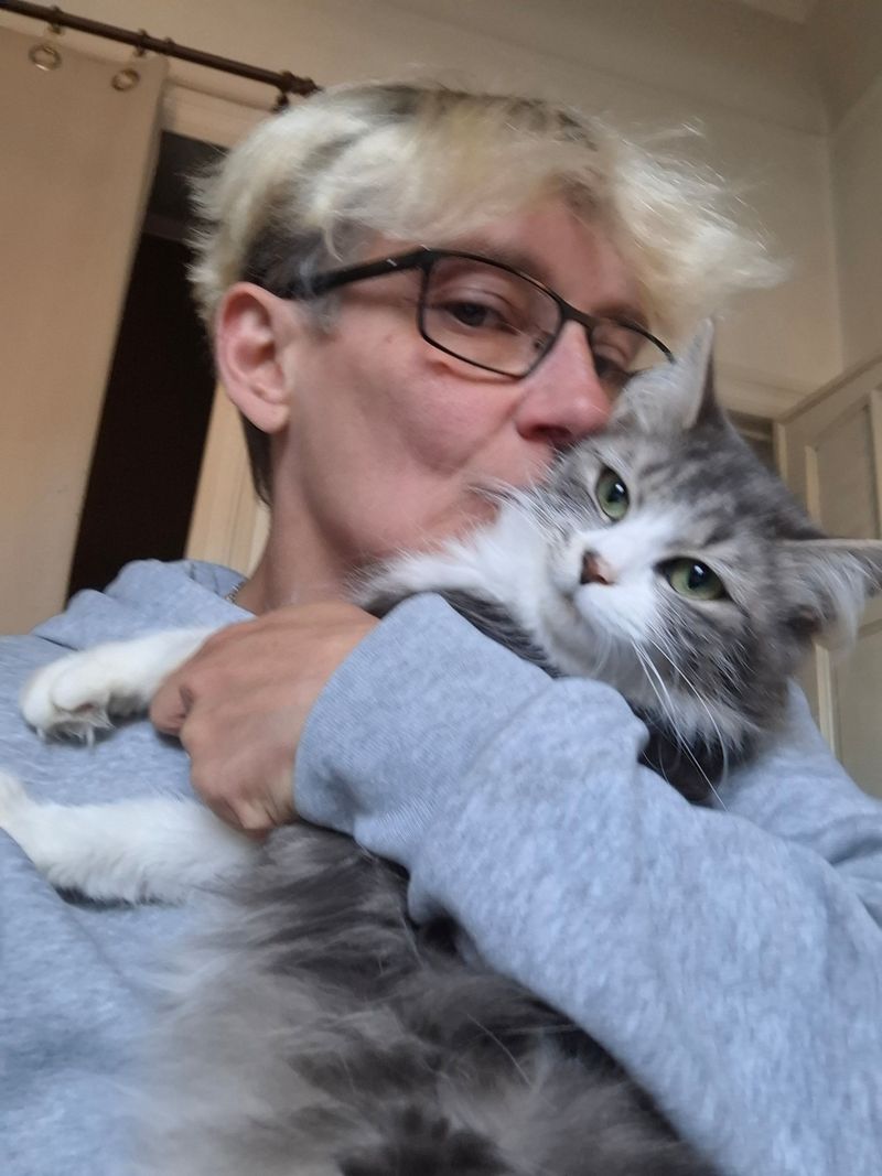 Valerie, 54