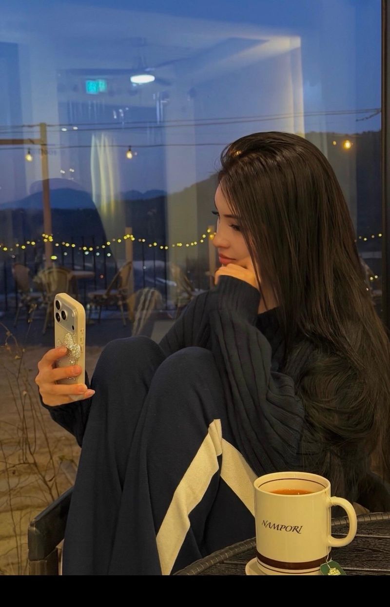 Aliya, 28