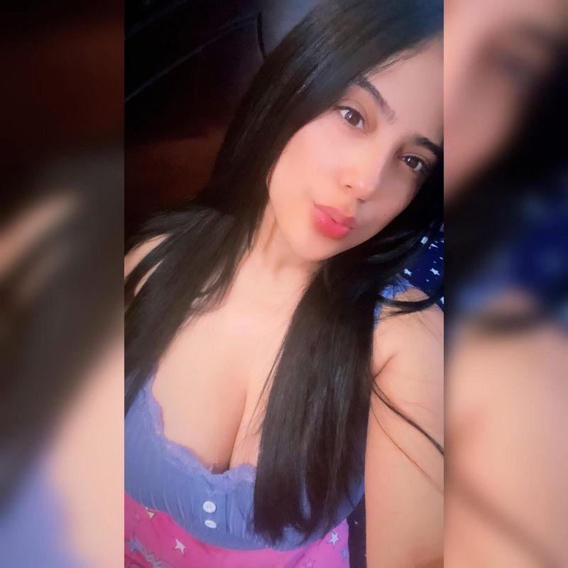Adeli, 33