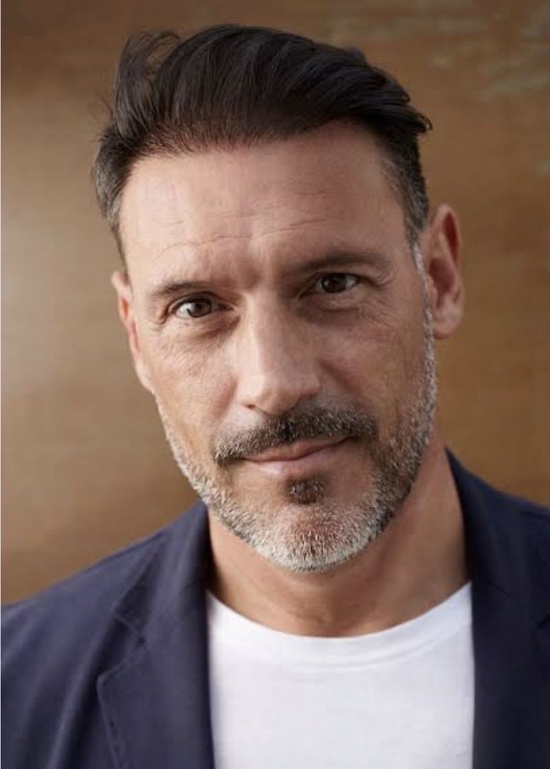 Luis, 49