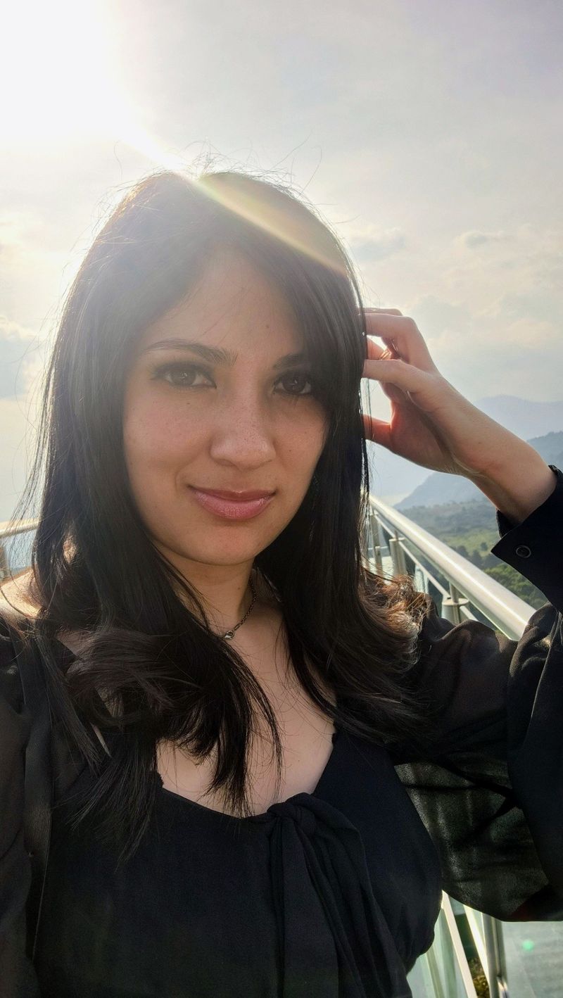 Alejandra, 32