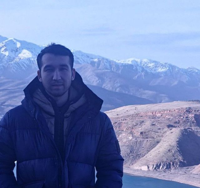 Jasur, 25
