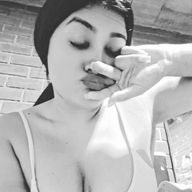 Faby, 30