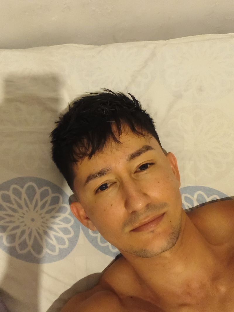 Jhon Sanre, 33