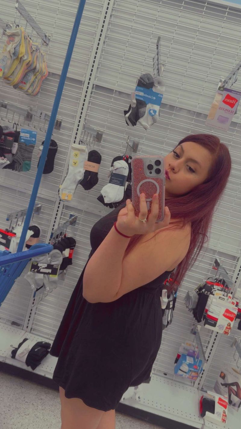 Abigail, 21