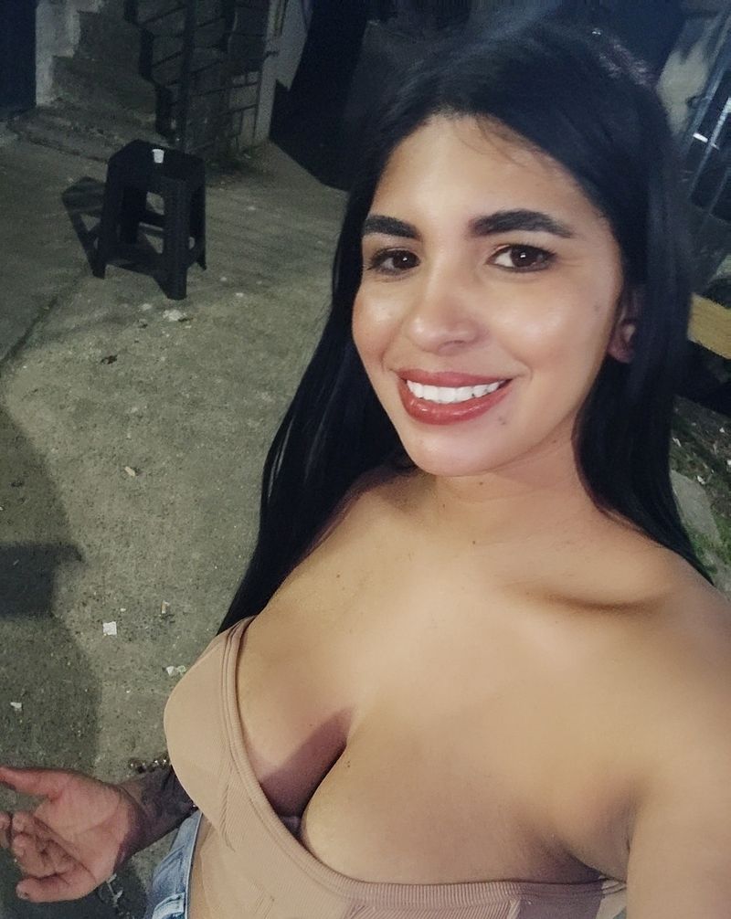Vanesa, 34