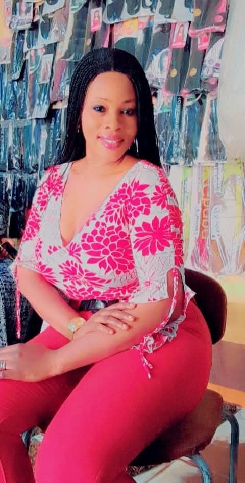 Aminataballo, 34