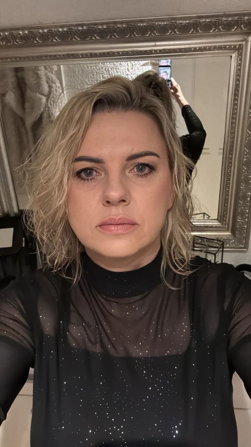 Beata, 48