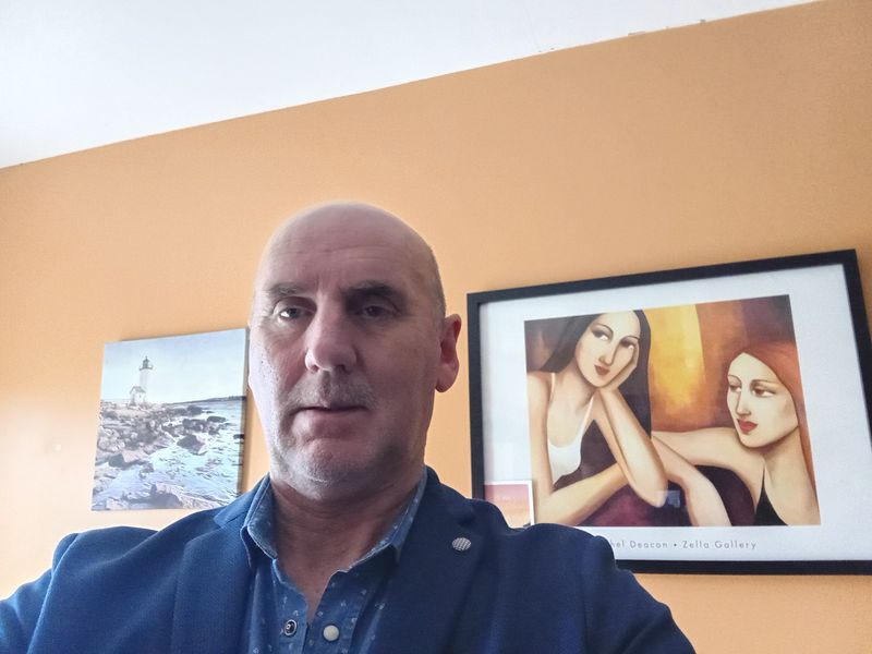Eamon, 60