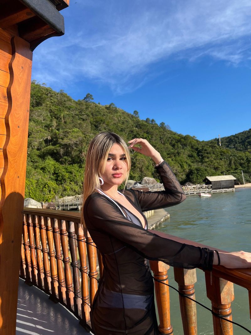 Mahiara, 18