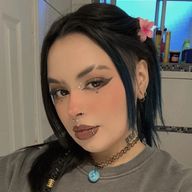 Javiera, 24