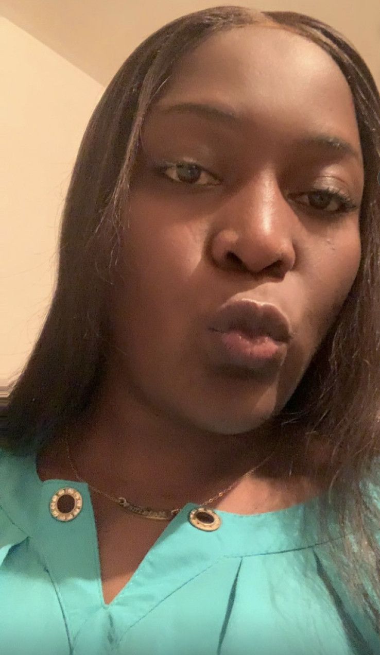 Mariette, 37