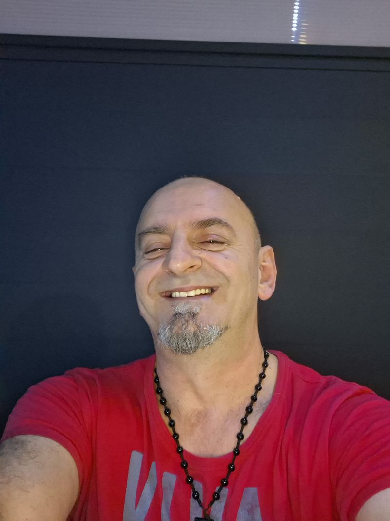 Marsel, 46