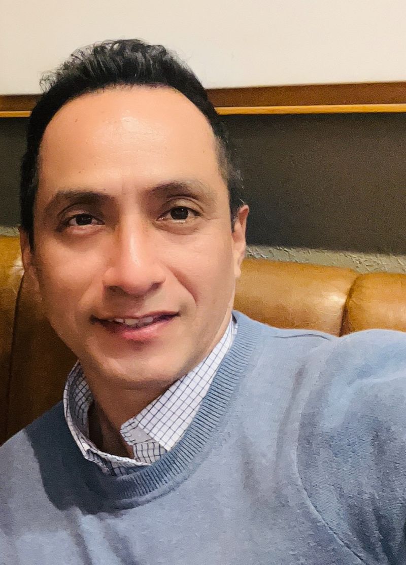 Edwin, 46