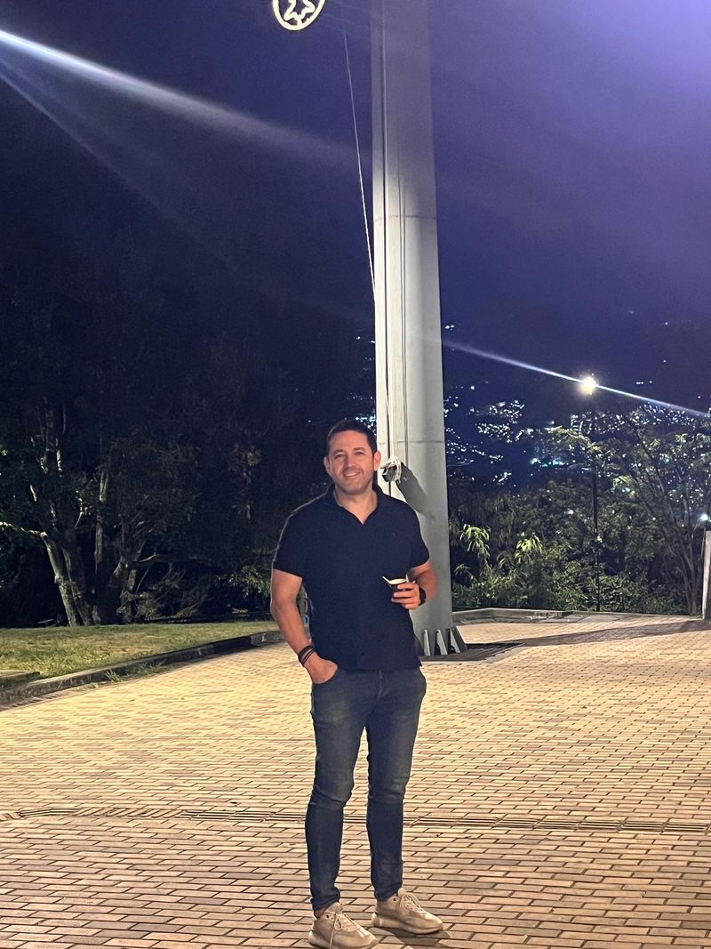 Andres Marin, 43