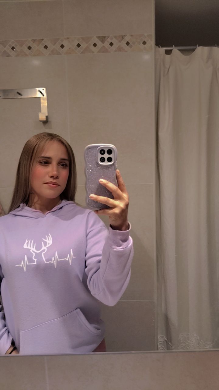 María, 37