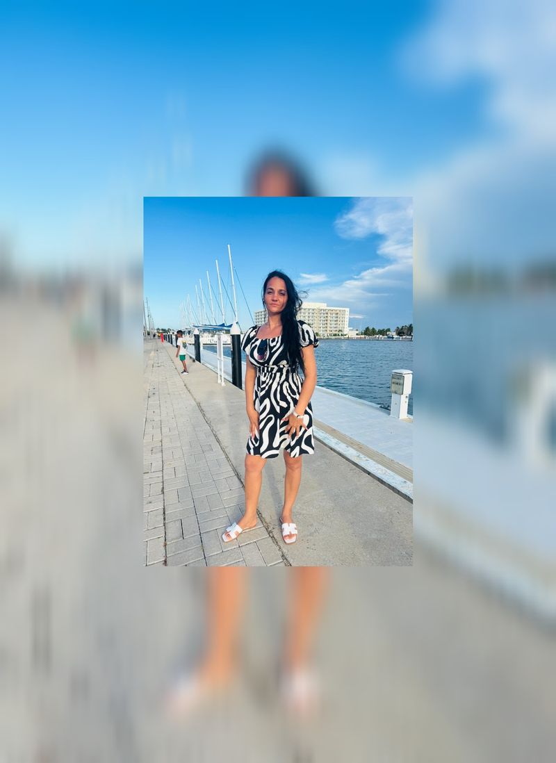 Danay, 35