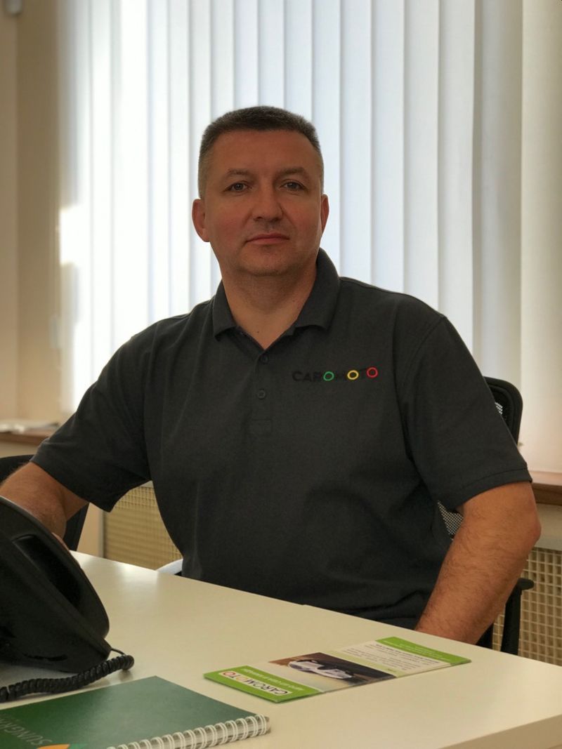 Олександр, 44