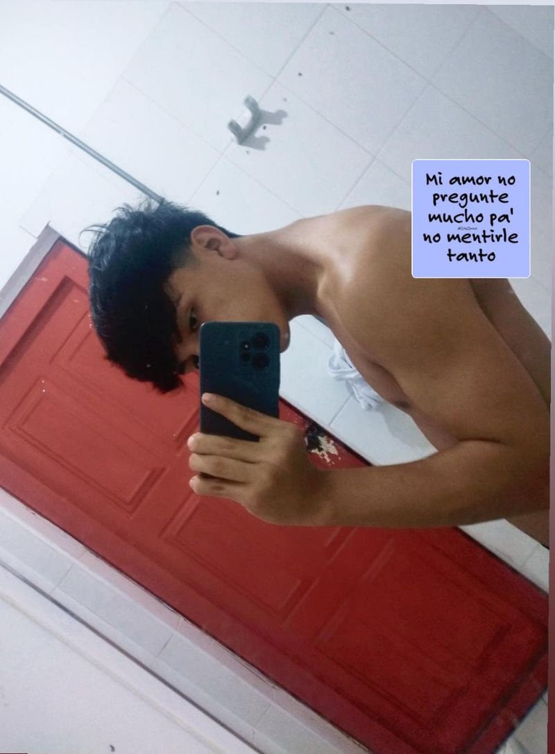 Alejandro, 18