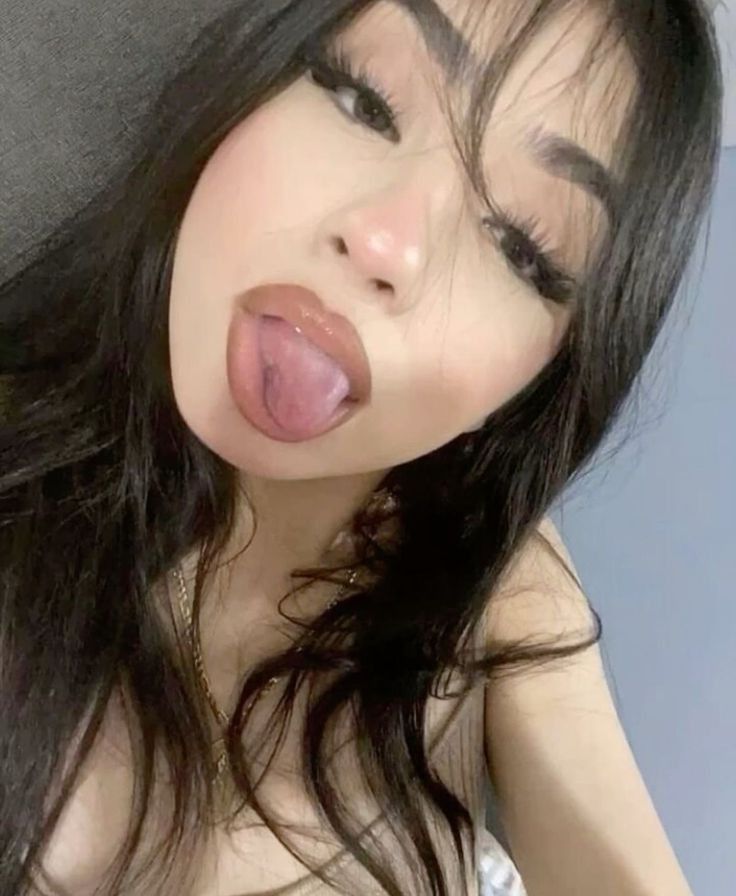 Mariana, 20