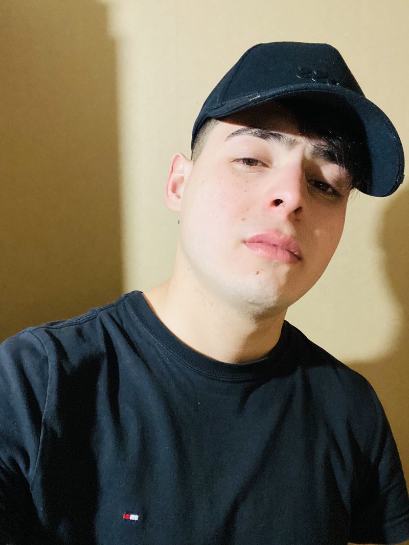 Steven, 22